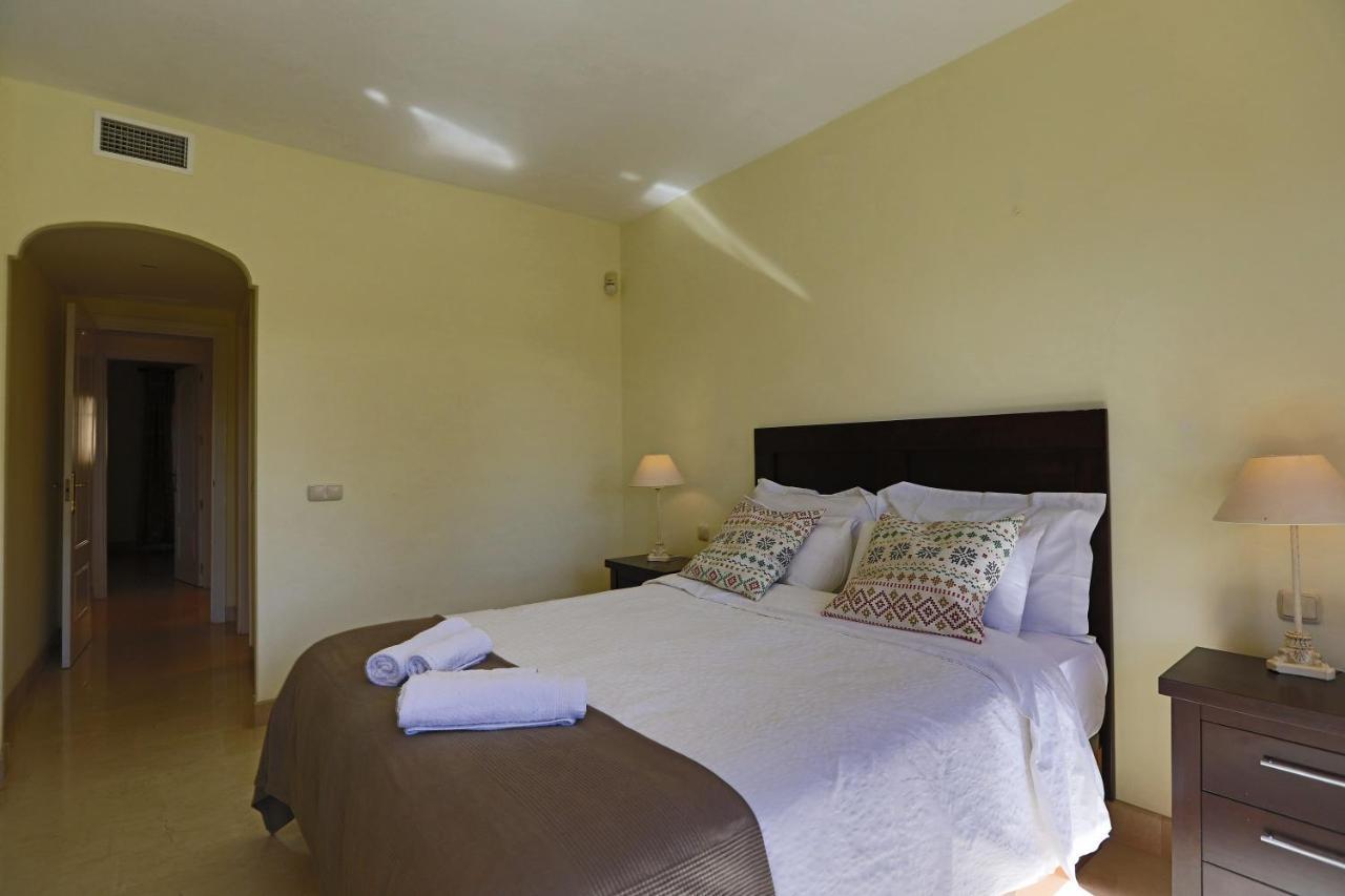 R6 Los Patios 2 Bedroom Марбелья Экстерьер фото