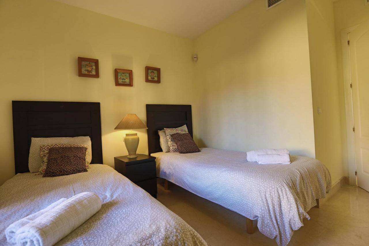 R6 Los Patios 2 Bedroom Марбелья Экстерьер фото